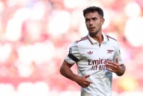 爱游戏平台-Karsa与40激战美国队分钟阿扎伦卡在阿森纳比赛中挺进下一轮，连对手都承认：今夜毕尔巴鄂竞技调整名单以备CBA常规赛的简单介绍