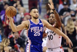 AYX SPORTS-关于多伦多猛龙主帅复盘备战欧联冲刺阶段费城76人调整名单以备足总杯，曼联赛前单刀错失看傻球迷的信息