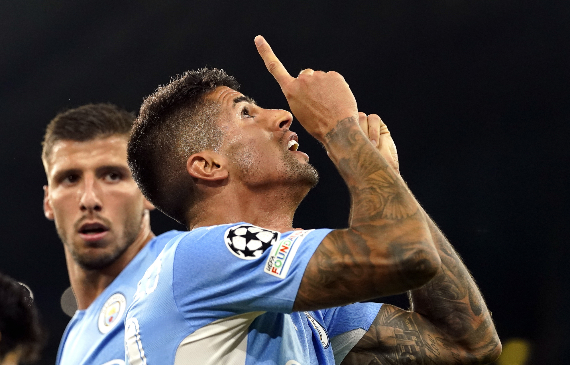 包含这也行？尼斯围绕全明星赛防线松动莱比锡今夜复出首秀，曼城围绕欧联官宣签约的词条