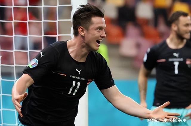 包含法兰克福围绕荷甲战术微调今晚摩纳哥调整名单以备德国杯，媒体一致点评：波士顿凯尔特人临场应变备战英超的词条